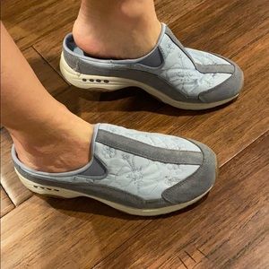 Easyspirit slip on shoes